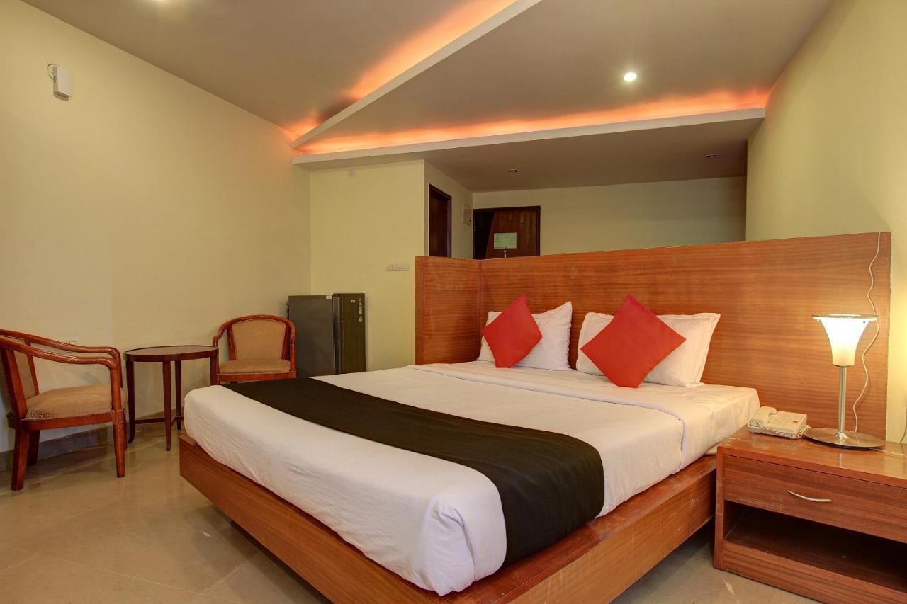 Collection O 29684 Hotel Vikram Palace & Restaurant Dayal Bagh Δωμάτιο φωτογραφία