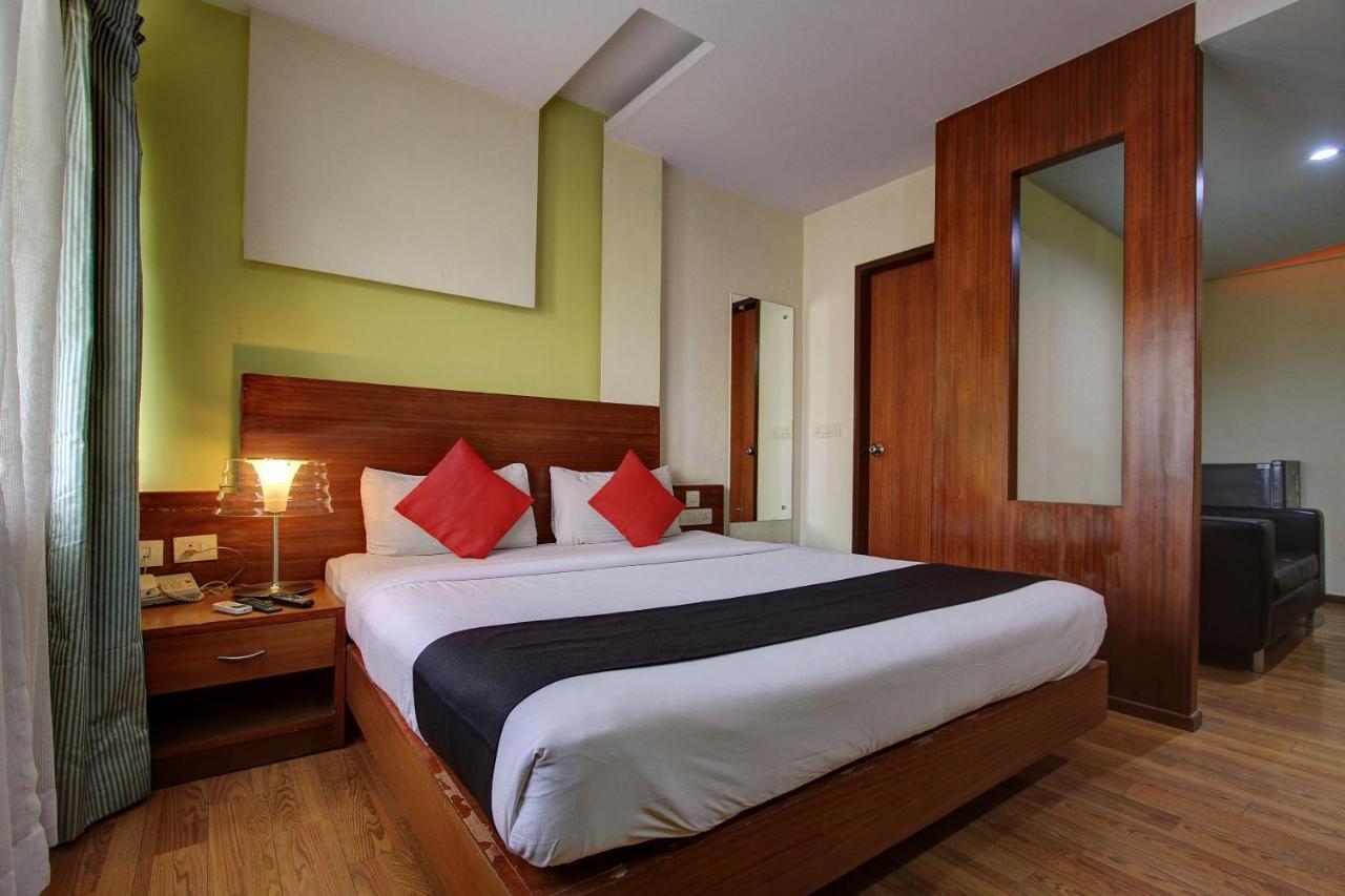 Collection O 29684 Hotel Vikram Palace & Restaurant Dayal Bagh Δωμάτιο φωτογραφία
